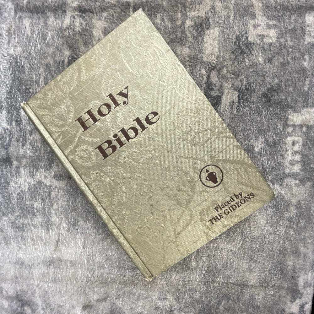 Holy Bible Placed by The Gideons Vintage Hardcover Zondervan Publishing 1969